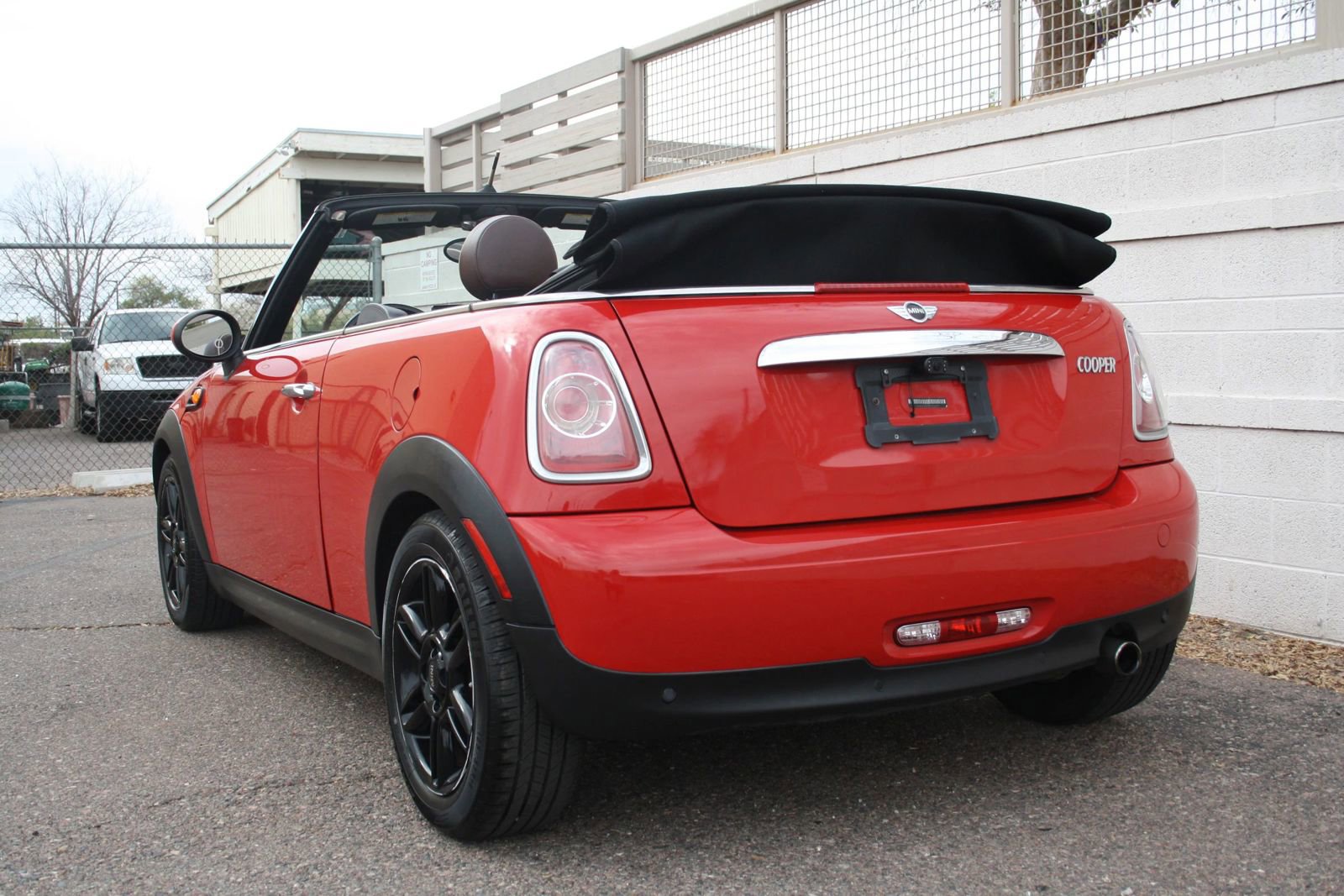 Used 2013 MINI Cooper Convertible image 20