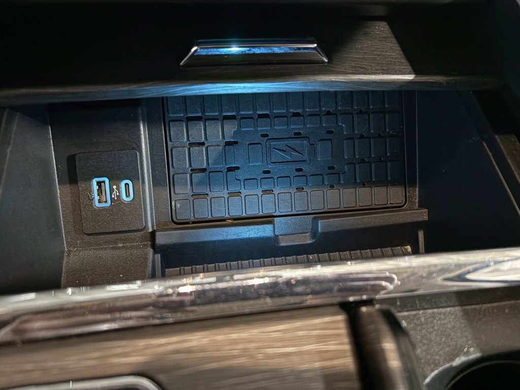 Used 2022 Ford Expedition Limited image 13