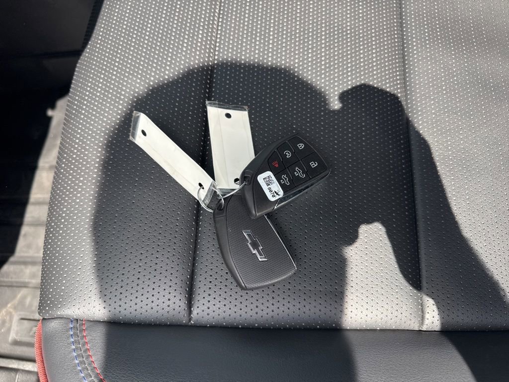 Used 2024 Chevrolet Silverado EV RST AWD/4WD image 37