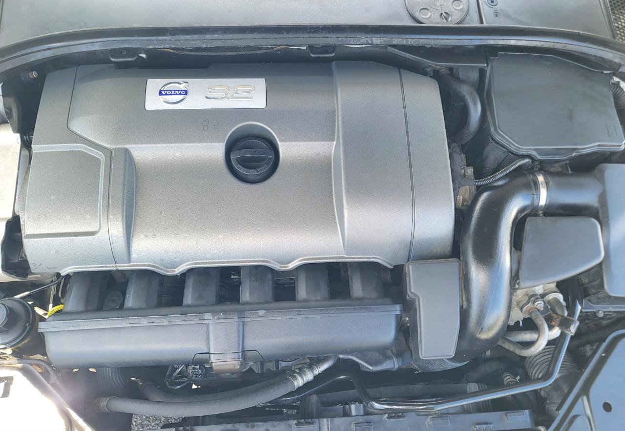 Used 2008 Volvo V70 image 23