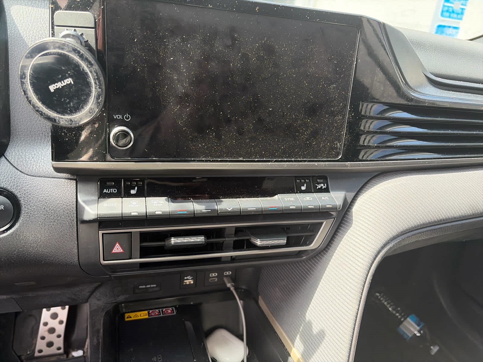 Used 2026 Toyota Camry SE w/ Convenience Package FWD image 8