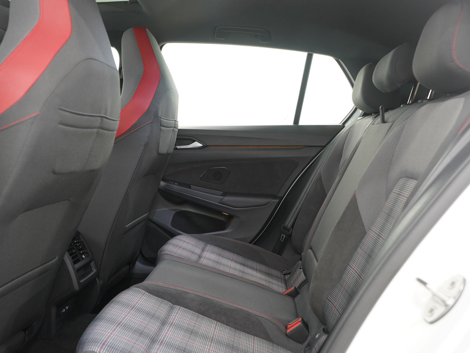 Used 2023 Volkswagen GTI SE FWD image 18