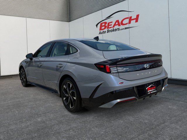 Used 2024 Hyundai Sonata SEL AWD/4WD image 11