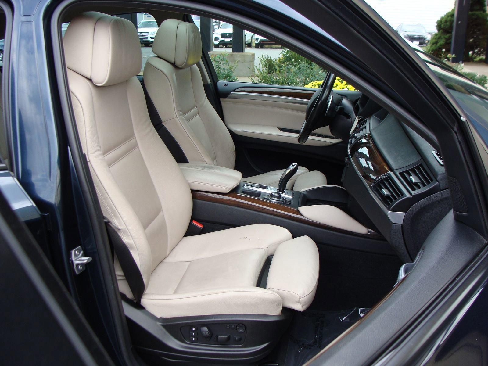 Used 2014 BMW X6 xDrive35i image 10