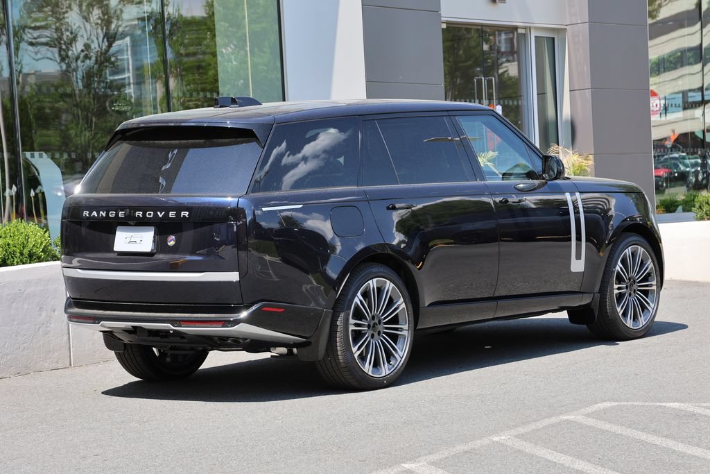 New 2026 Land Rover Range Rover Long Wheelbase Autobiography AWD/4WD image 4