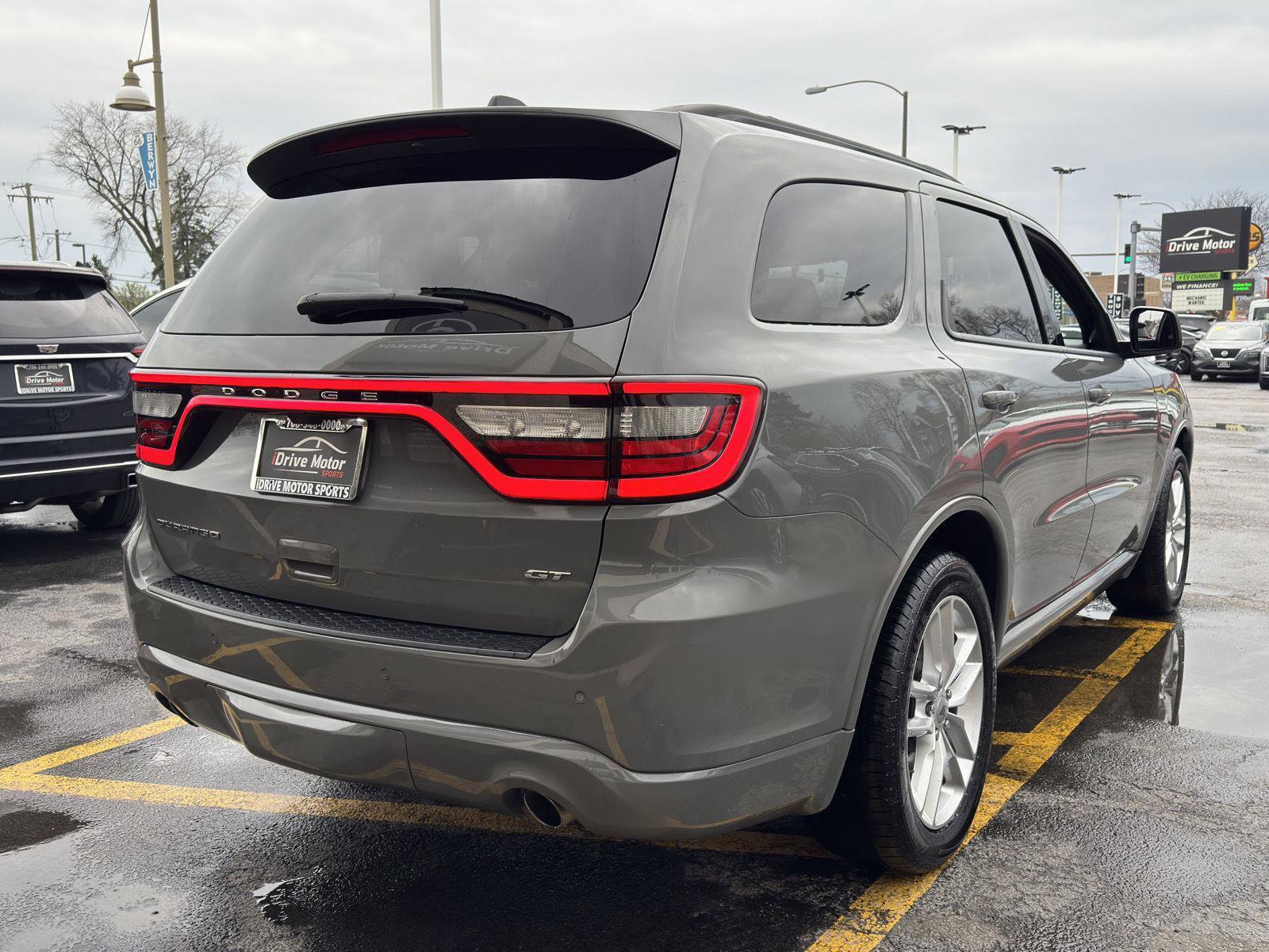 Used 2023 Dodge Durango GT RWD image 11