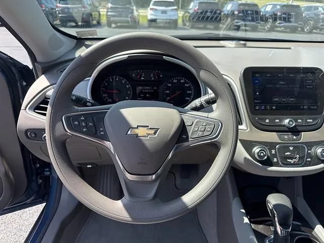 Used 2024 Chevrolet Malibu LS FWD image 10