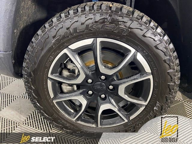 Used 2025 Jeep Compass Trailhawk image 29