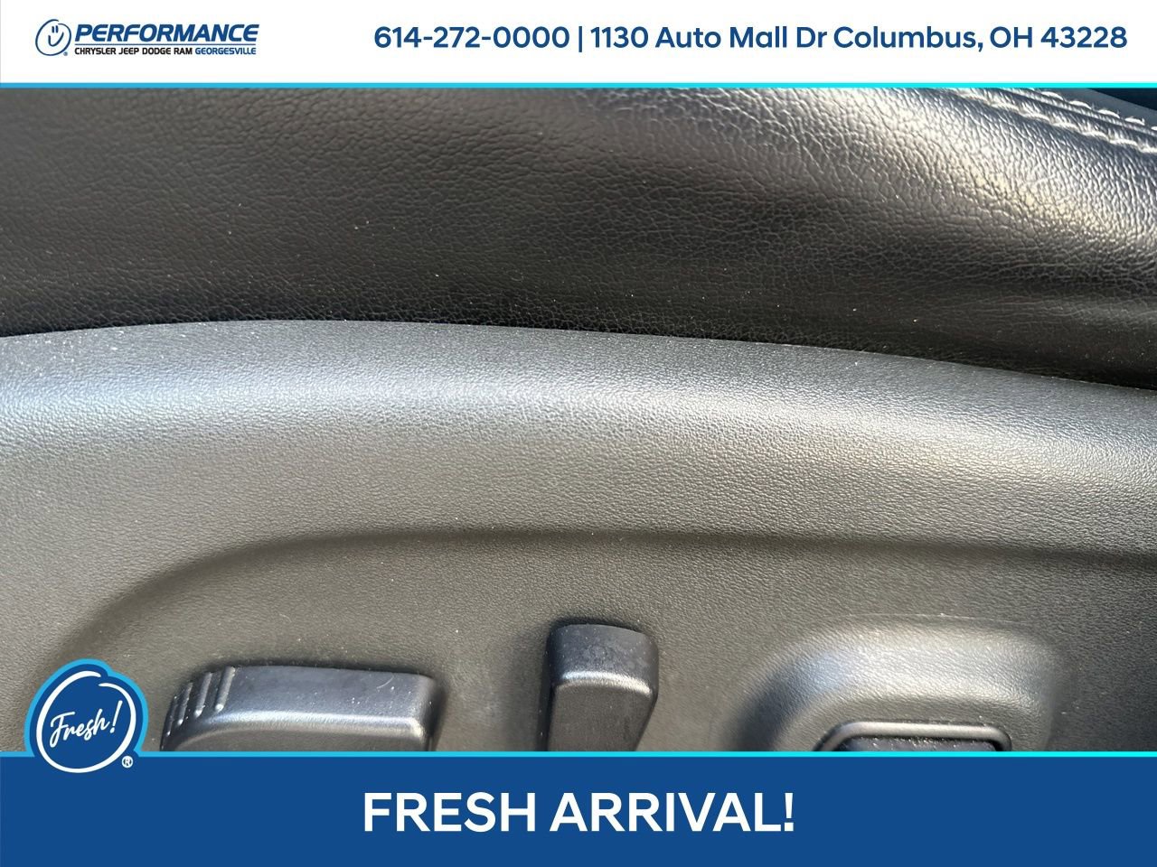 Used 2019 Nissan Pathfinder SL image 14