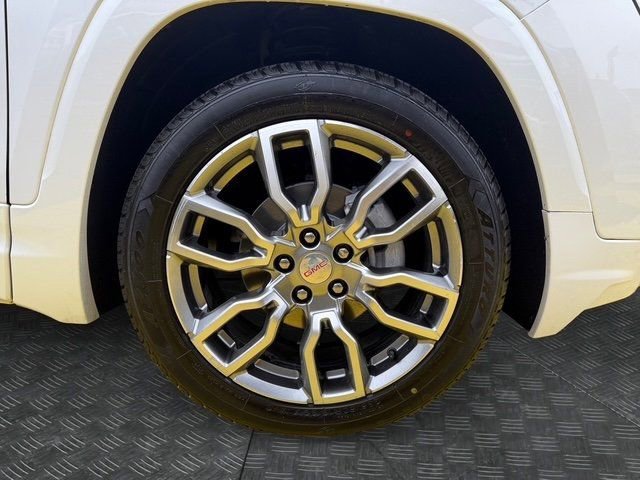 Used 2022 GMC Terrain Denali w/ LPO, Floor Liner Package image 8