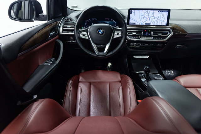 Certified 2023 BMW X3 xDrive30i w/ Premium Package AWD/4WD image 3