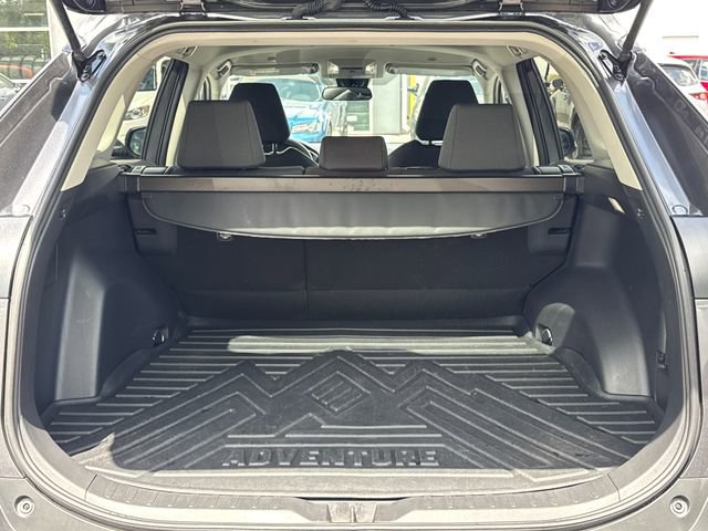 Used 2025 Toyota RAV4 XLE FWD image 12