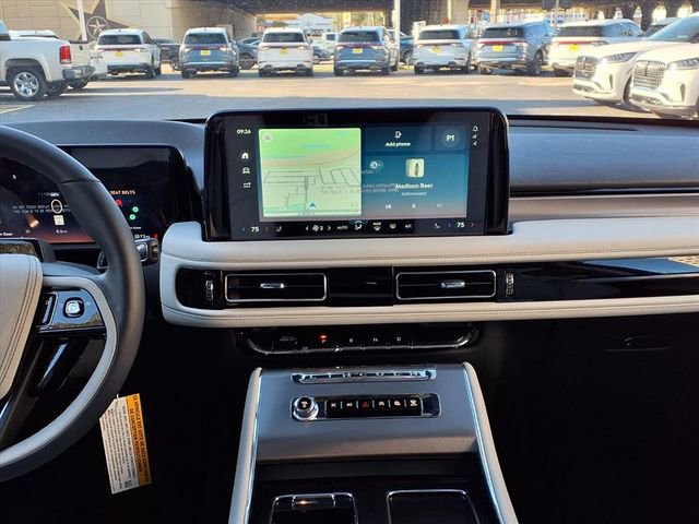 New 2026 Lincoln Aviator 2WD image 13