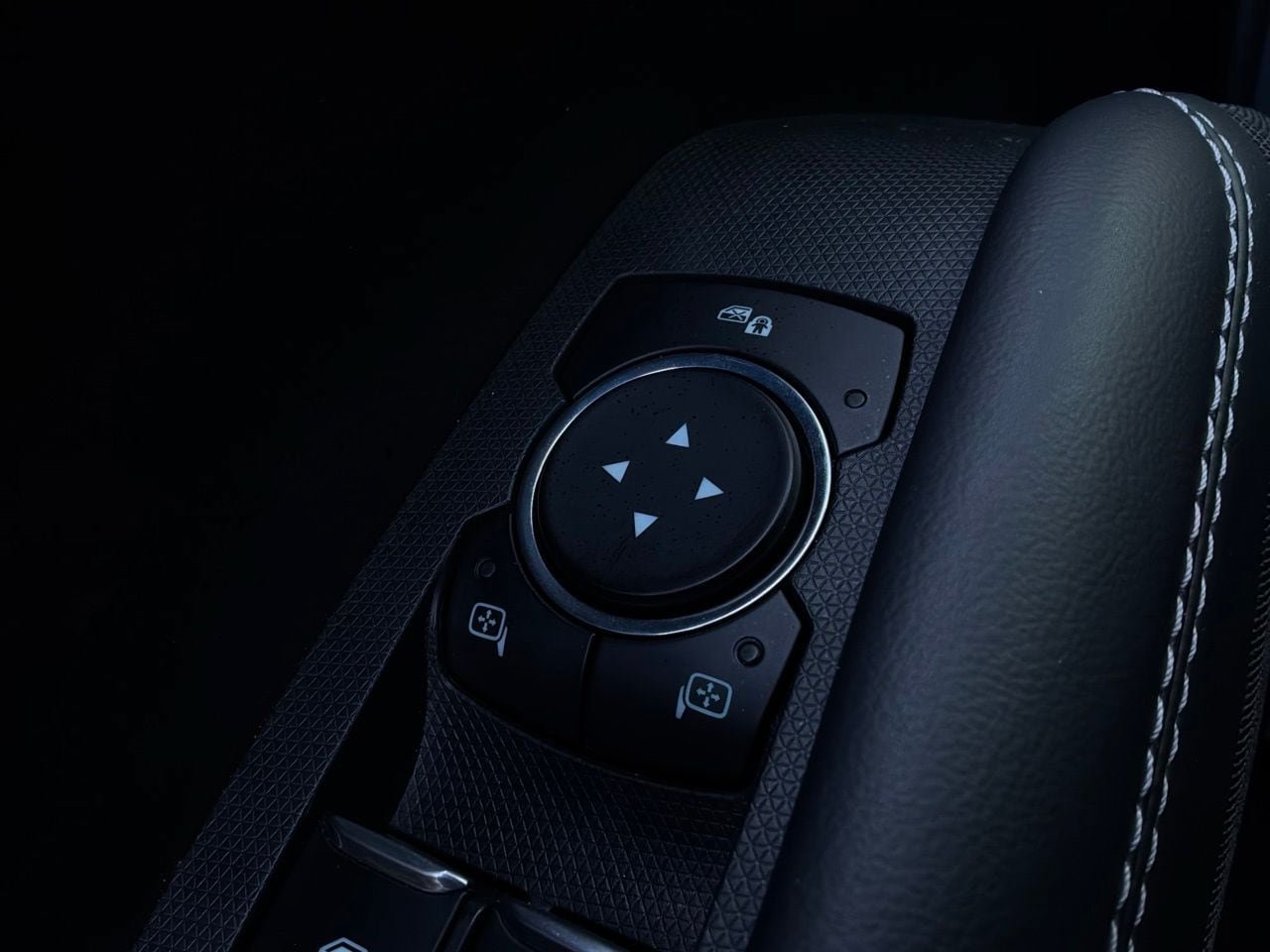 Used 2024 Ford Mustang Mach-E Select RWD image 27