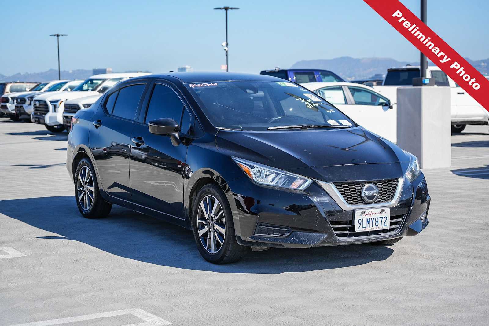 Used 2021 Nissan Versa SV FWD image 3