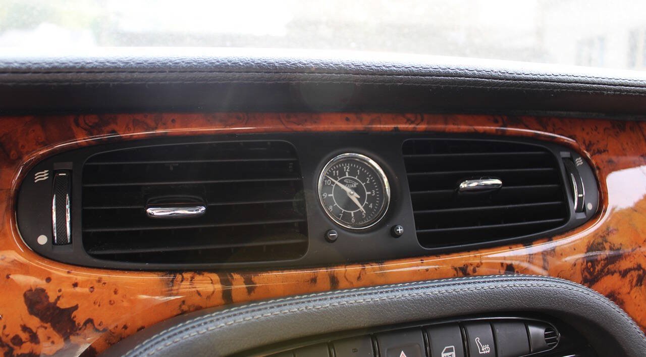 Used 2007 Jaguar XJ8 L RWD image 21