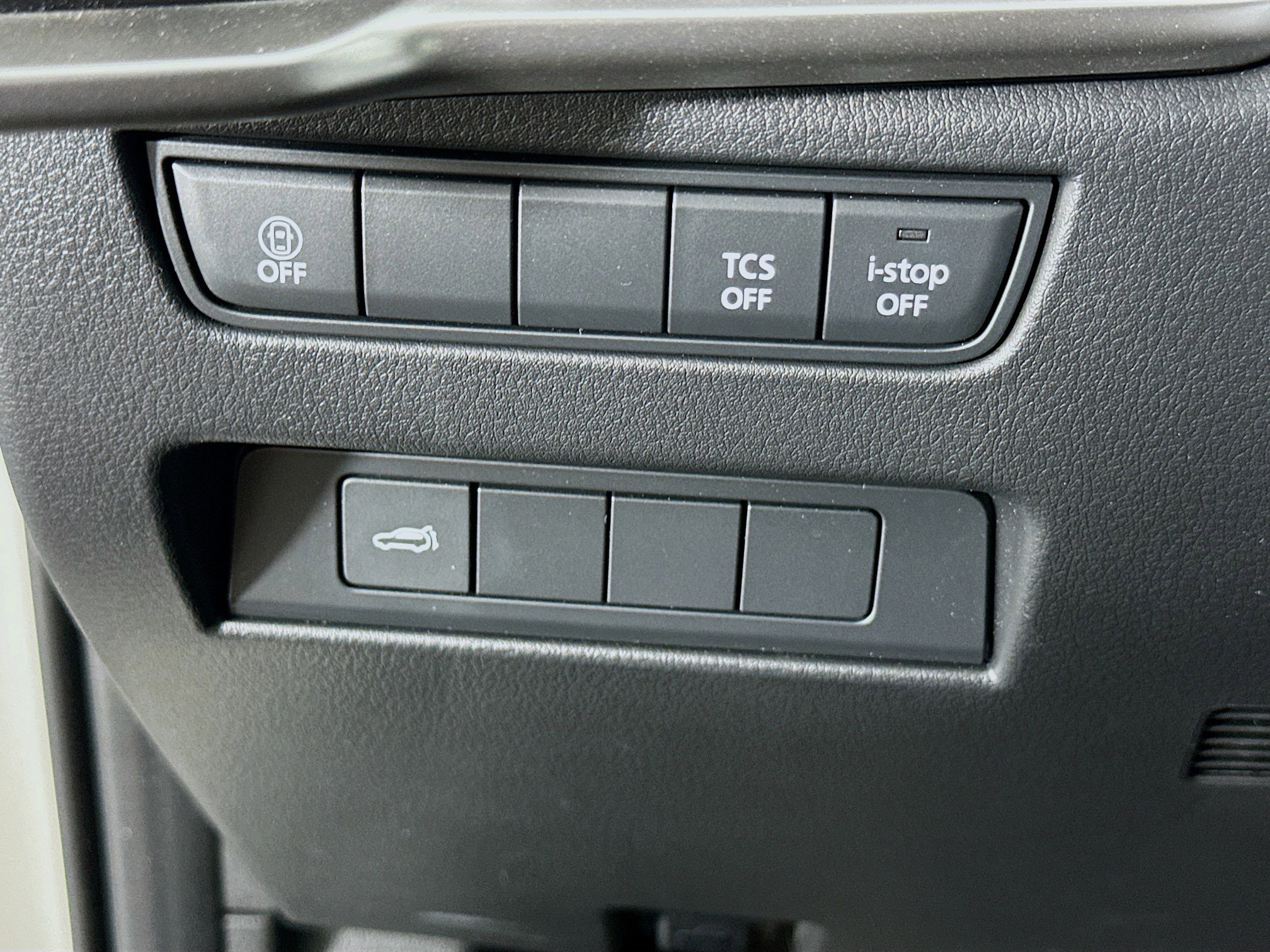 Used 2025 MAZDA CX-90 3.3 Turbo w/ Select Package image 17