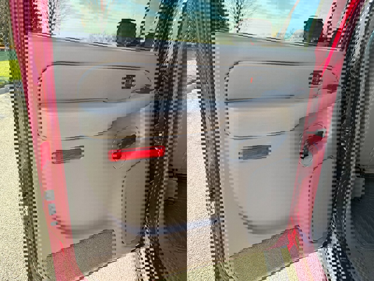 Used 2005 Chevrolet Silverado 2500 LT w/ Heavy-Duty Power Package image 49