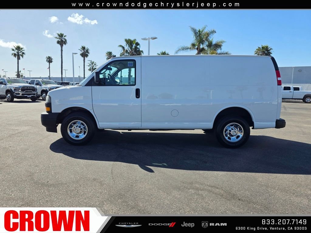 Used 2021 Chevrolet Express 2500 w/ Driver Convenience Package image 4