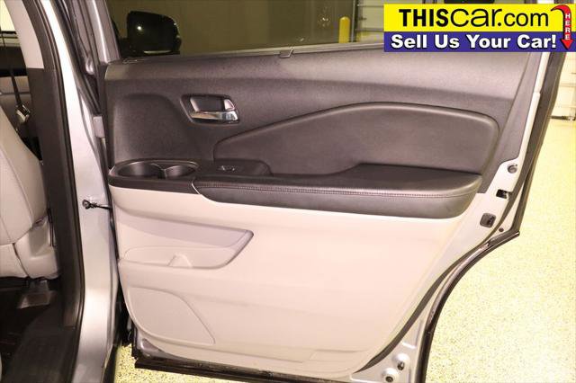 Used 2017 Honda Pilot Touring image 38