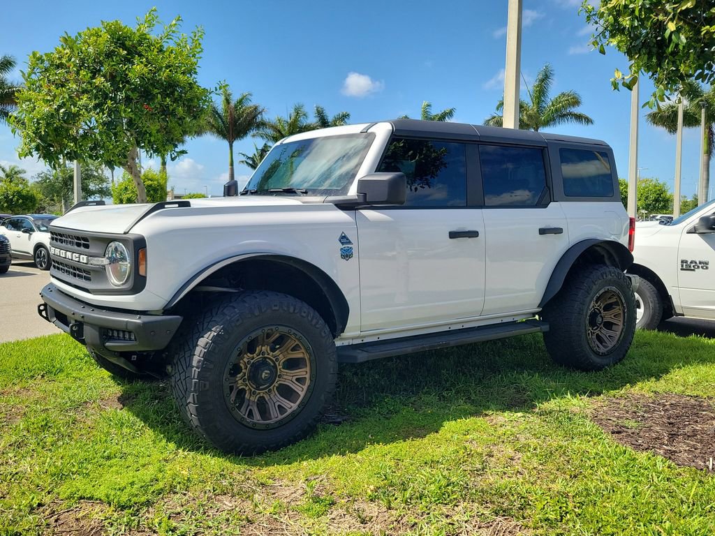 Used 2021 Ford Bronco Black Diamond AWD/4WD image 2