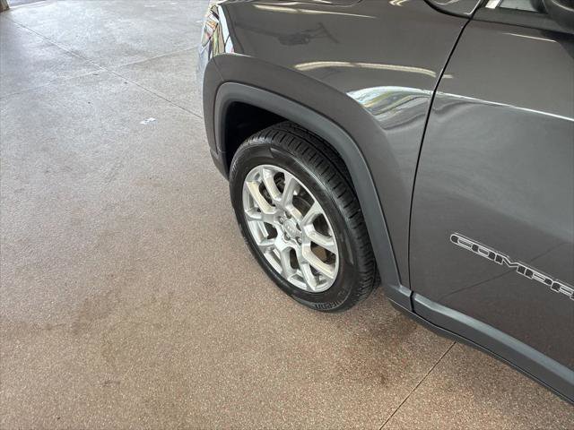 Certified 2024 Jeep Compass Latitude AWD/4WD image 11