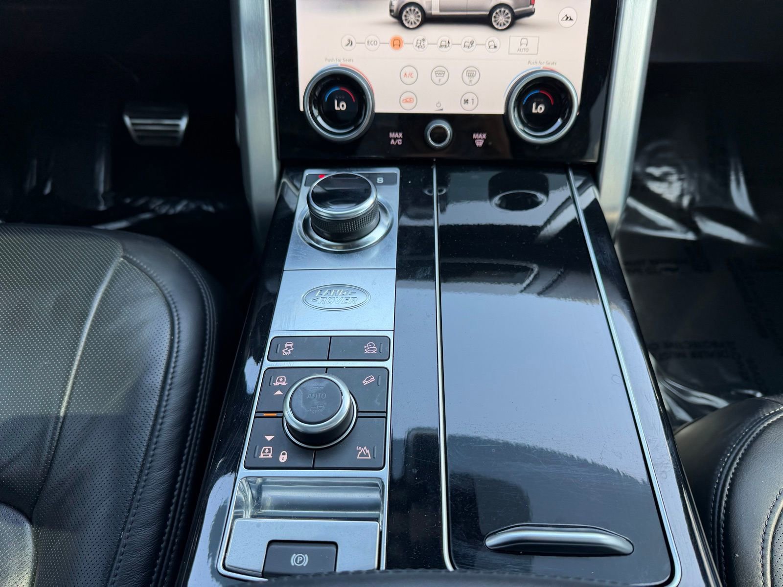 Used 2020 Land Rover Range Rover Autobiography image 16