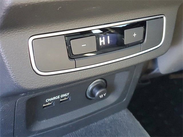 Used 2022 Audi SQ5 Premium w/ Convenience Package image 11