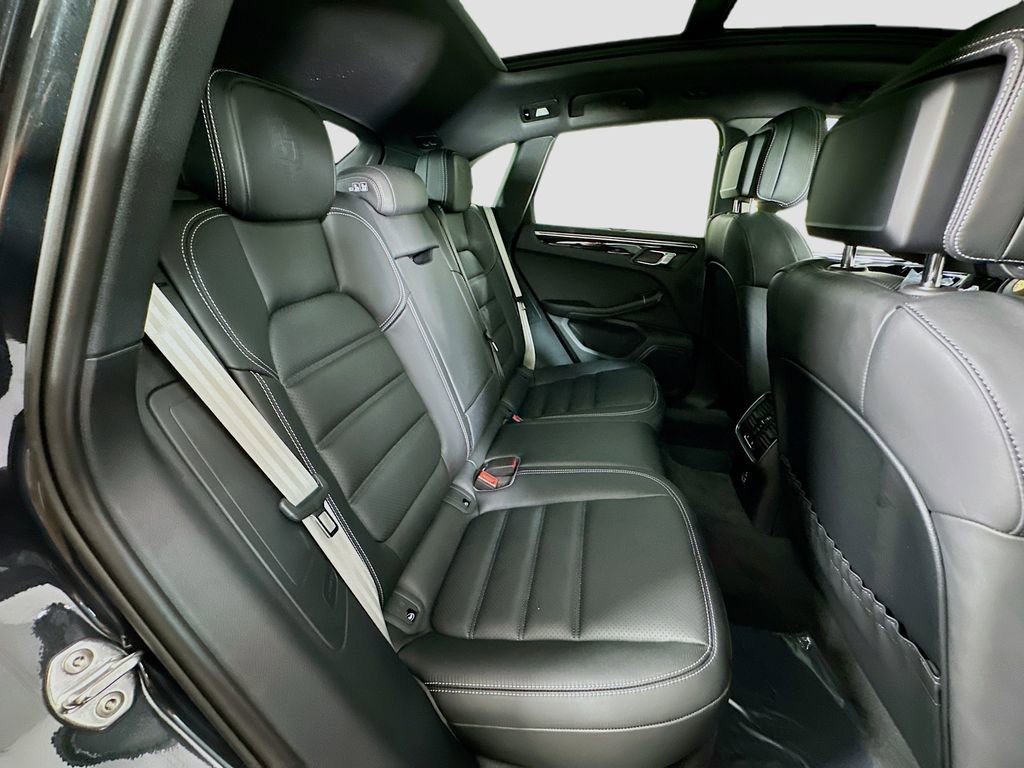 New 2025 Porsche Macan Turbo image 29