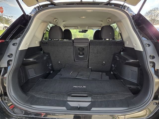 Used 2019 Nissan Rogue S w/ Special Edition Package FWD image 27