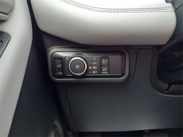 New 2026 Ford Explorer Active image 25