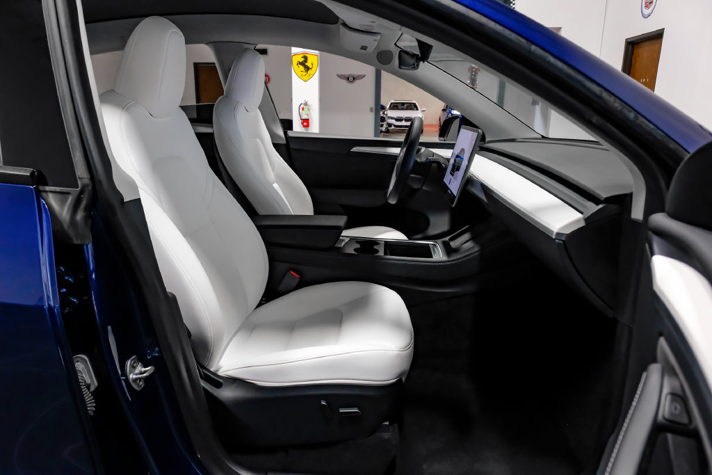 Used 2023 Tesla Model Y Long Range AWD/4WD image 39