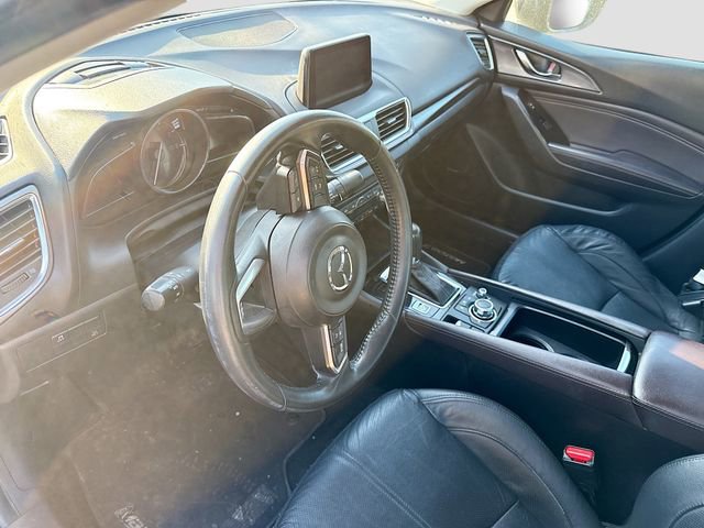 Used 2018 MAZDA MAZDA3 Grand Touring image 10