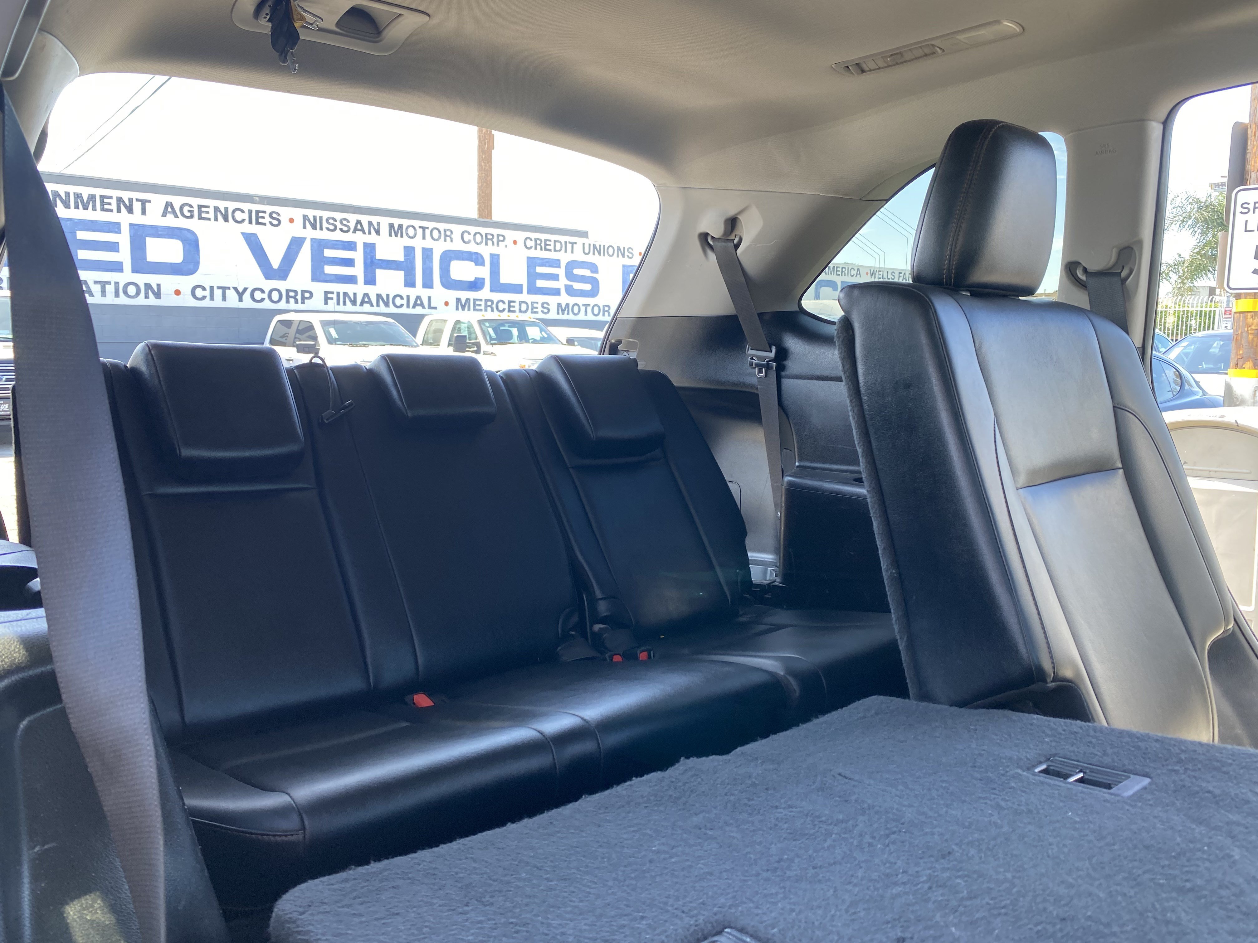 Used 2019 Toyota Highlander XLE FWD image 24
