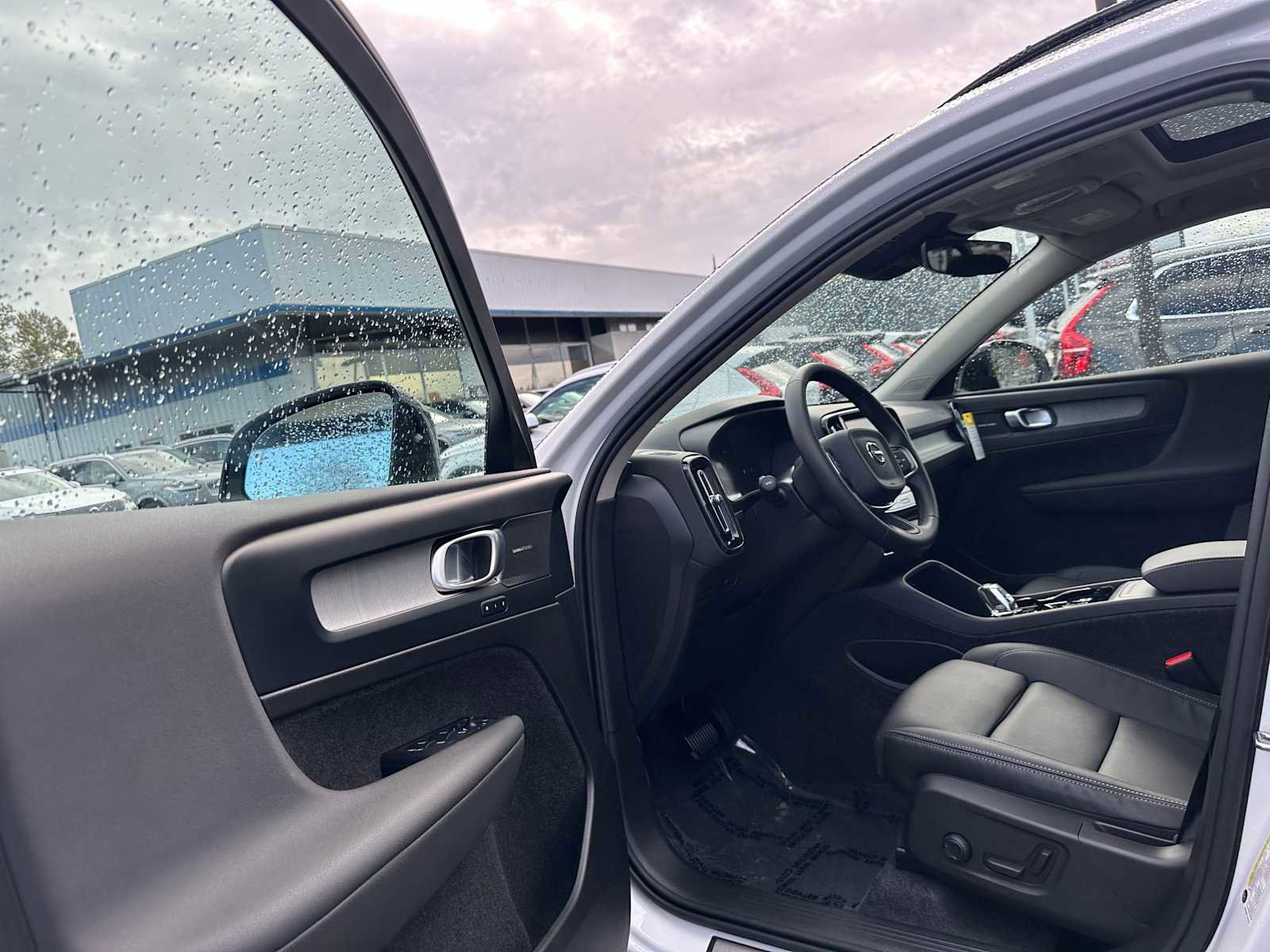 New 2026 Volvo XC40 B5 Ultra w/ Climate Package image 20