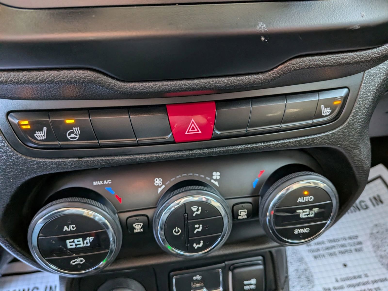 Used 2016 Jeep Renegade Latitude image 55