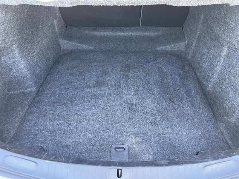 Used 2016 Chevrolet Impala LTZ FWD image 16