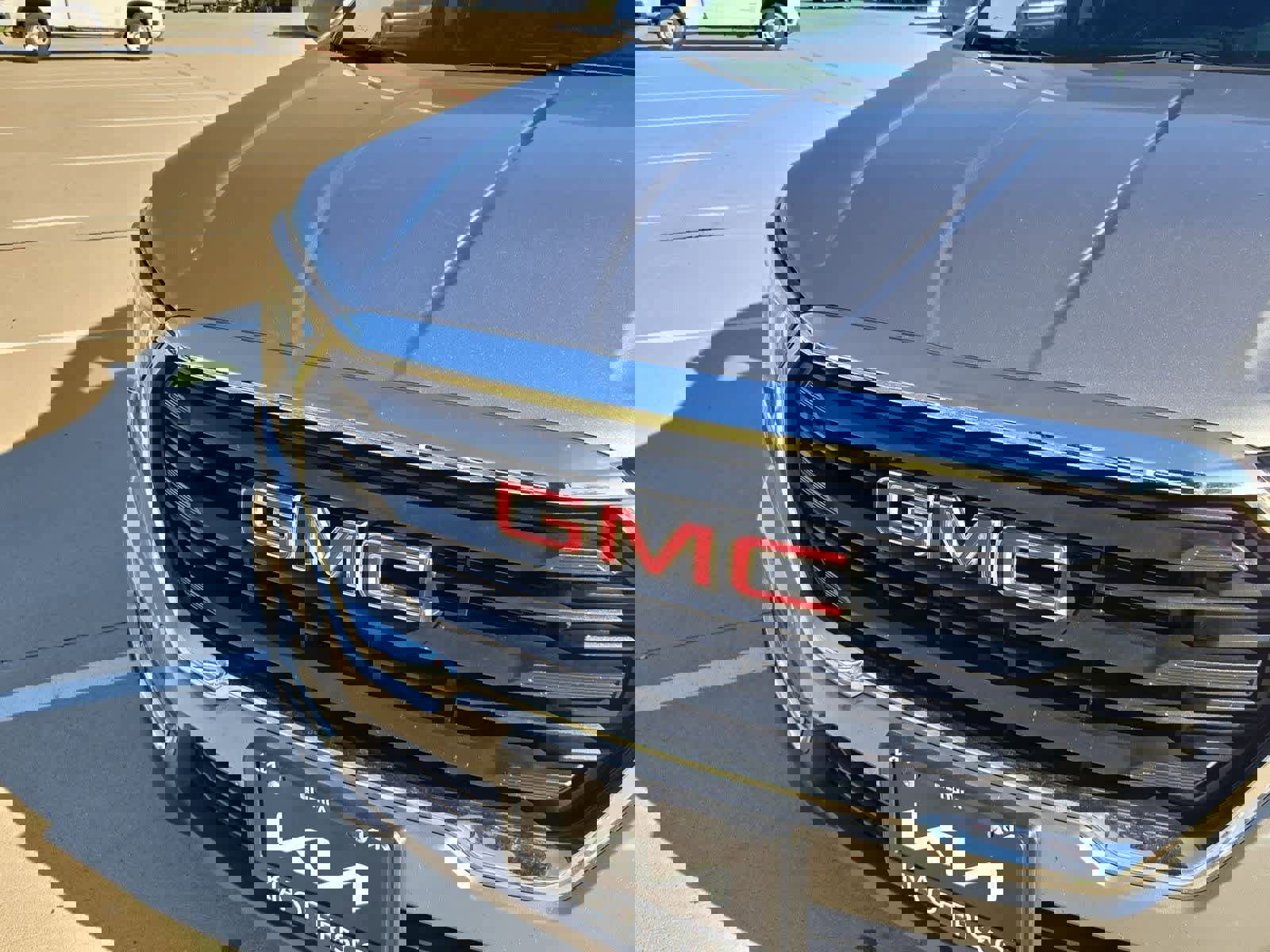 Used 2024 GMC Terrain SLE image 10