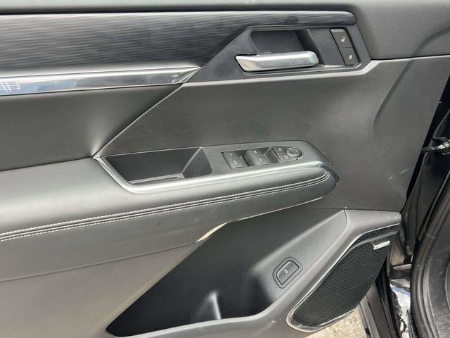 New 2026 GMC Acadia Elevation w/ Elevation Premium Package AWD/4WD image 15