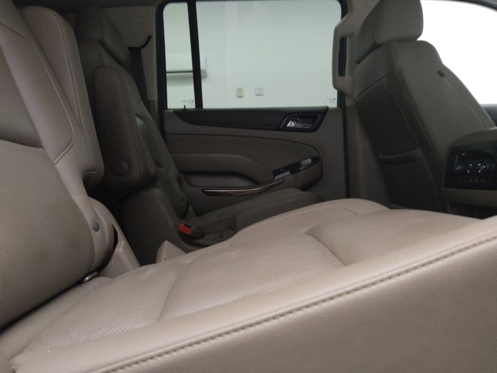 Used 2020 GMC Yukon XL SLT w/ Premium Edition RWD image 19
