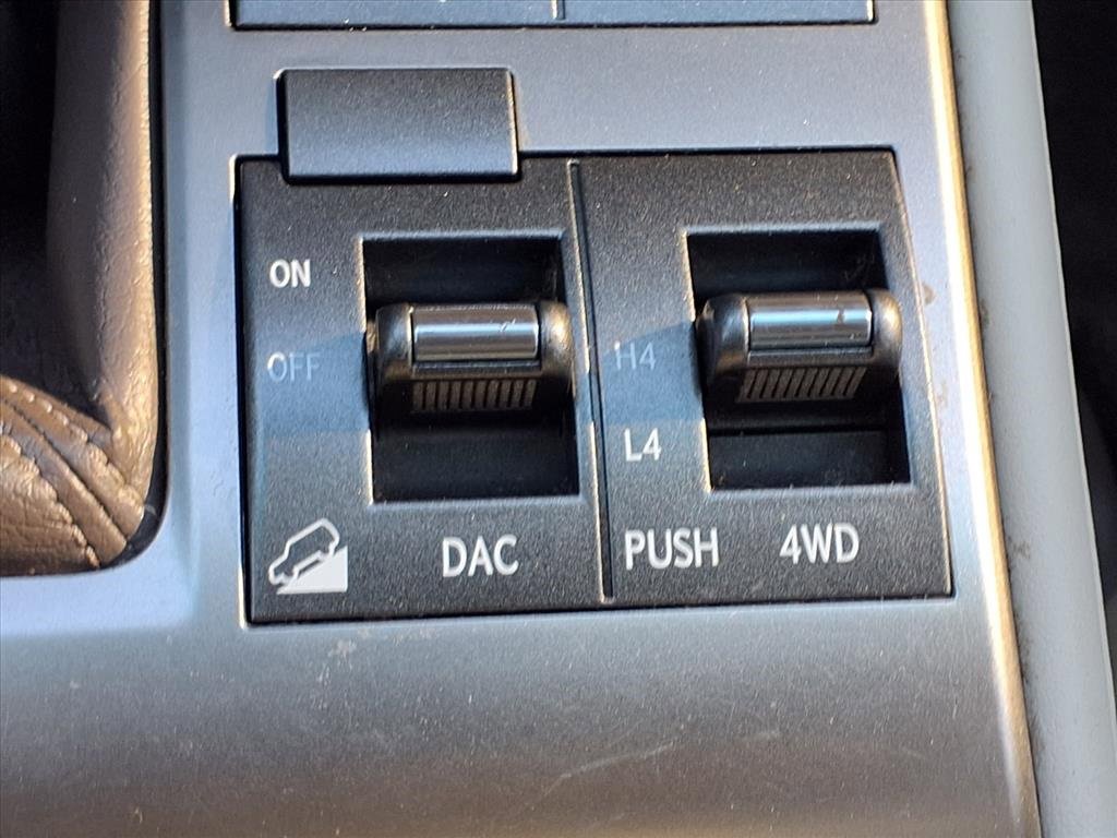 Used 2017 Lexus GX 460 Luxury image 14