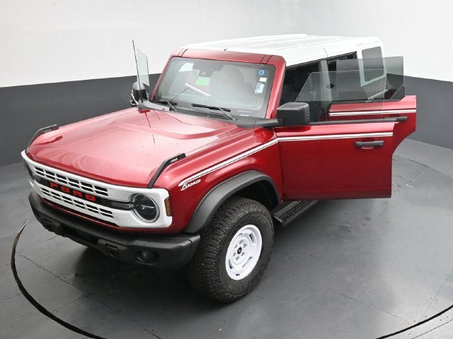 Used 2025 Ford Bronco Heritage Edition AWD/4WD image 34