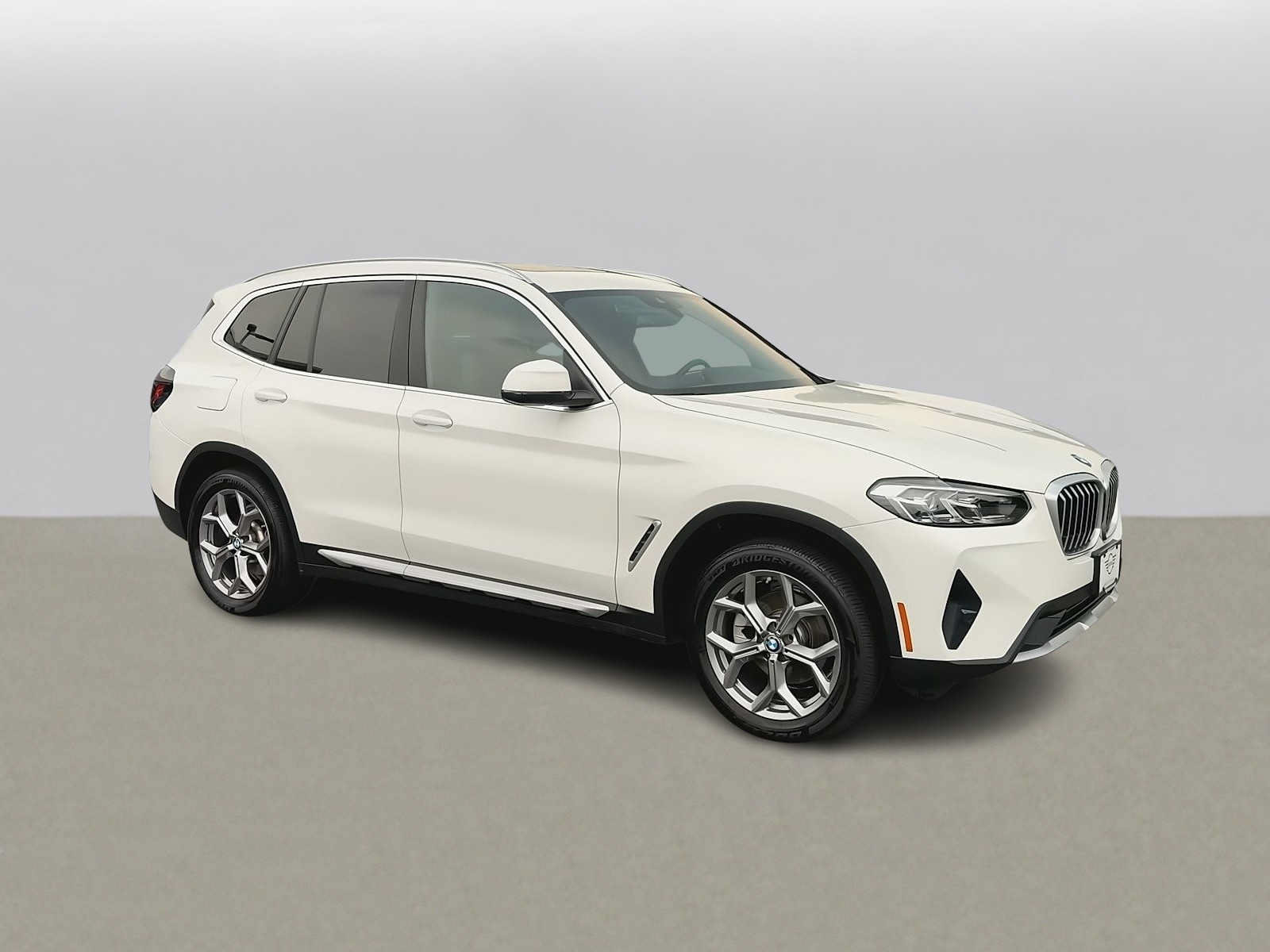 Used 2024 BMW X3 xDrive30i w/ Convenience Package AWD/4WD image 2