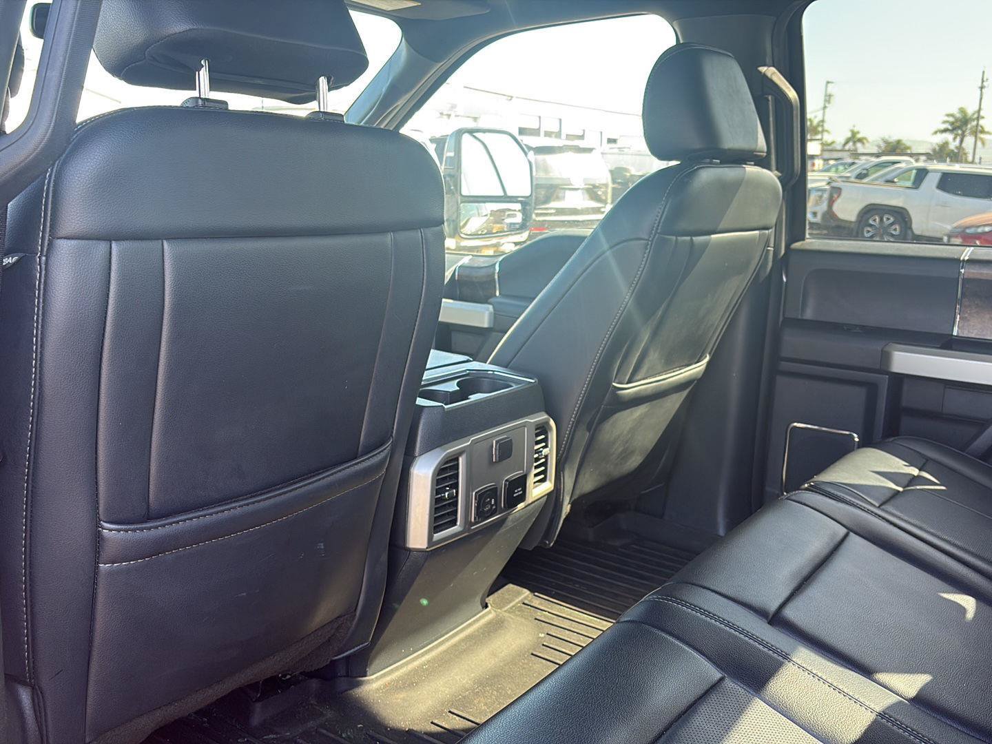 Used 2022 Ford F250 Lariat w/ Lariat Ultimate Package AWD/4WD image 22