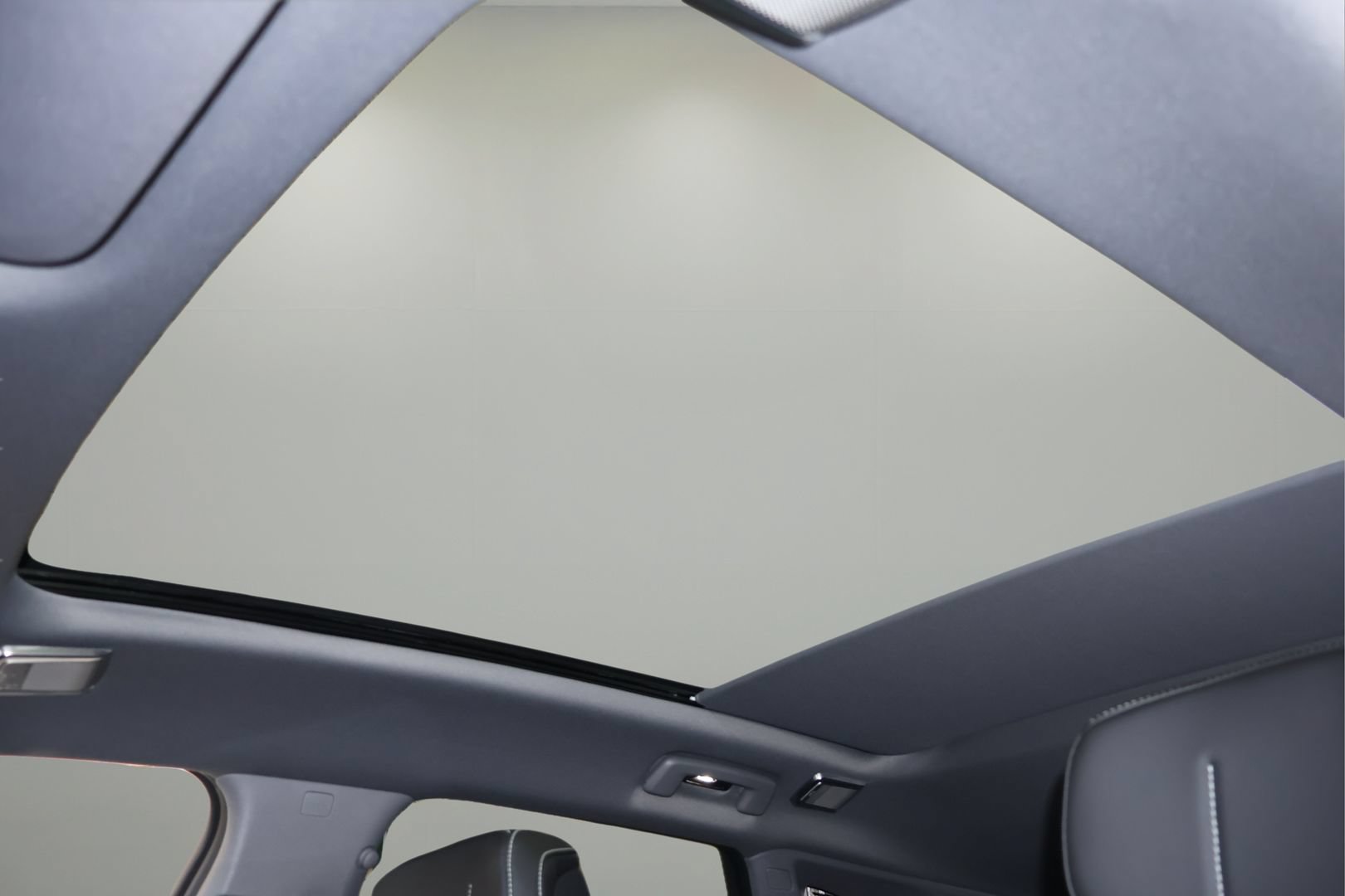 New 2026 Cadillac Optiq Sport 1 RWD image 27