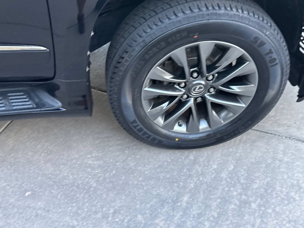 Used 2019 Lexus GX 460 Premium AWD/4WD image 13