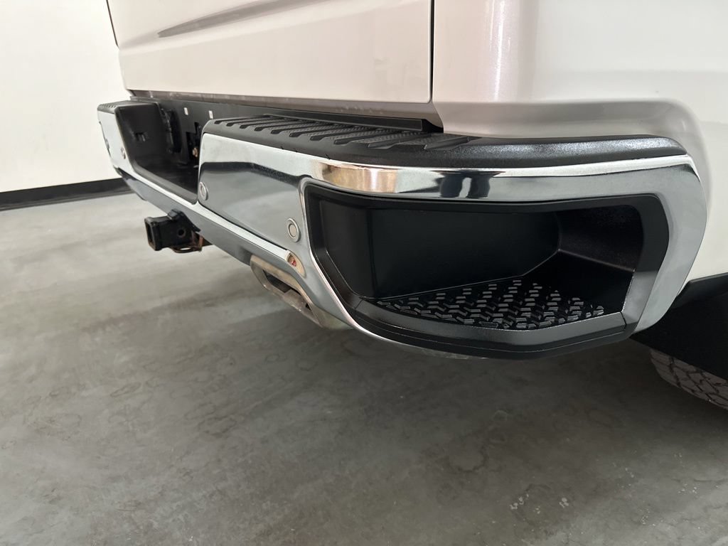 Used 2021 Chevrolet Silverado 1500 LTZ w/ LTZ Premium Package AWD/4WD image 7