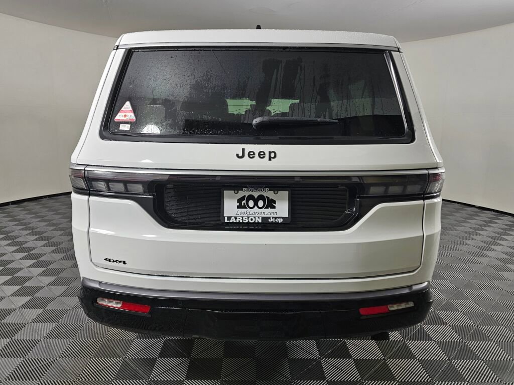 New 2026 Jeep Grand Wagoneer L 4WD w/ HD Trailer Tow Package image 5