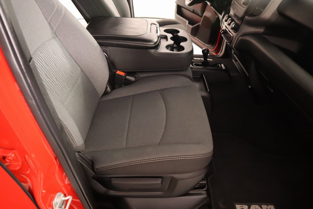 Used 2024 RAM 2500 Tradesman w/ Chrome Appearance Group image 12