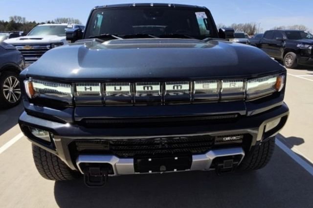 Certified 2025 GMC Hummer EV 3X w/ LPO, Cargo Utility Package image 2